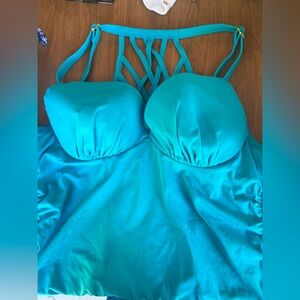 Turquoise underwire tankini 38C band
